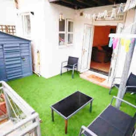 Lovely Two Bedroom Apartment, With Private Garden! Torquay Zewnętrze zdjęcie
